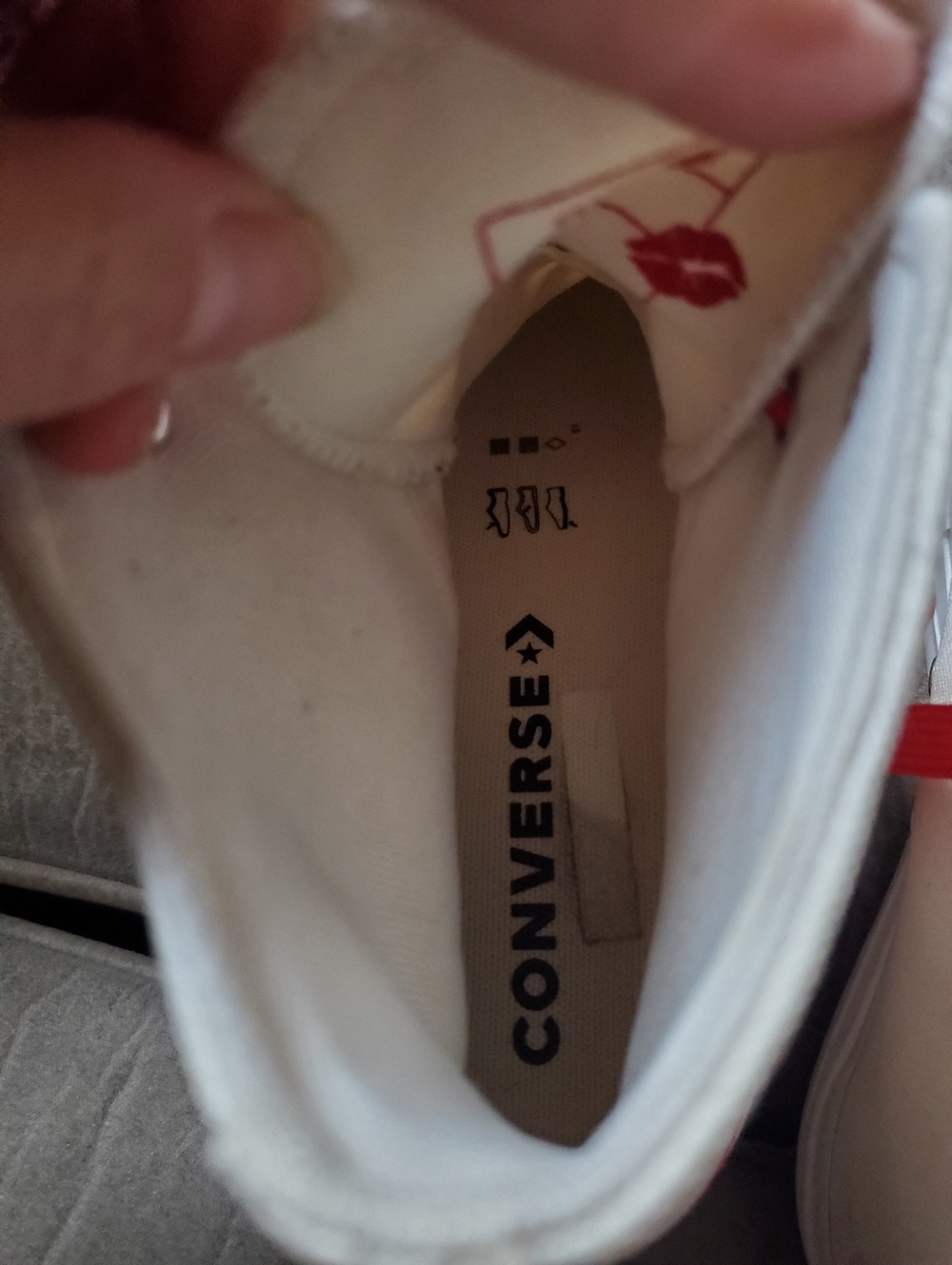 Converse Chuck Taylor All Star Lift Platform High 'Embroidered Hearts - White 9 - Picture 10 of 12
